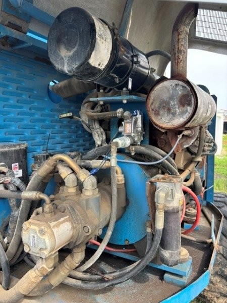 2000 Genie Z60-34 at Conquest Equipment Saskatchewan