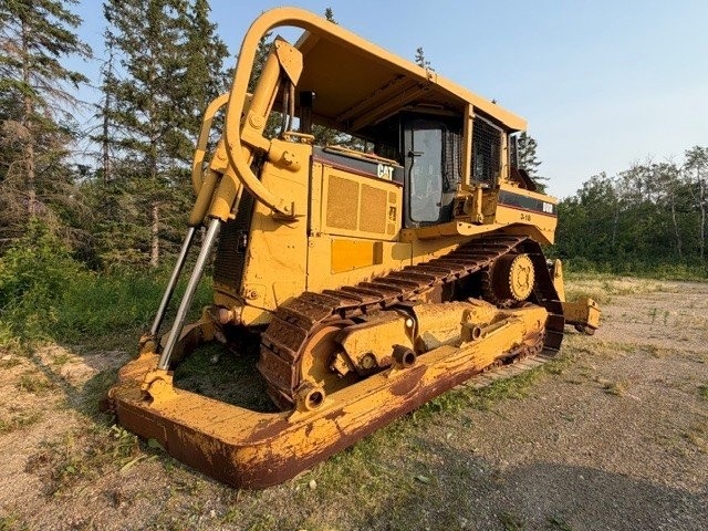  1998 CAT D8R at Conquest Equipment Manitoba