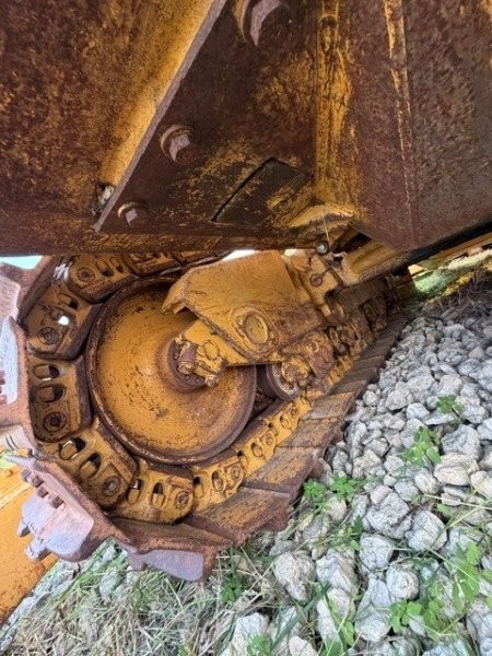  1997 CAT D8R at Conquest Equipment Manitoba