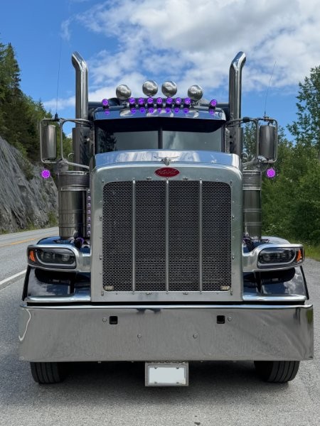 2020 Peterbilt 389 Tandem at Conquest Equipment BC