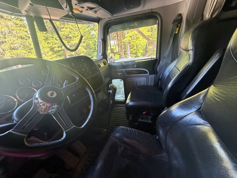  2020 Peterbilt 389 Tandem at Conquest Equipment BC