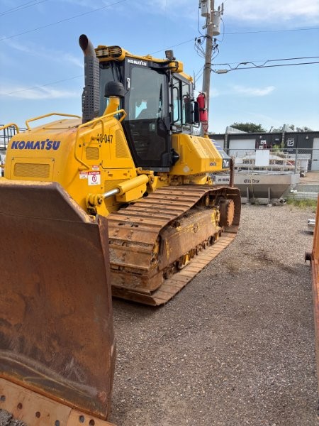  2021 KOMATSU D71PX-24 at Conquest Equipment Saskatchewan